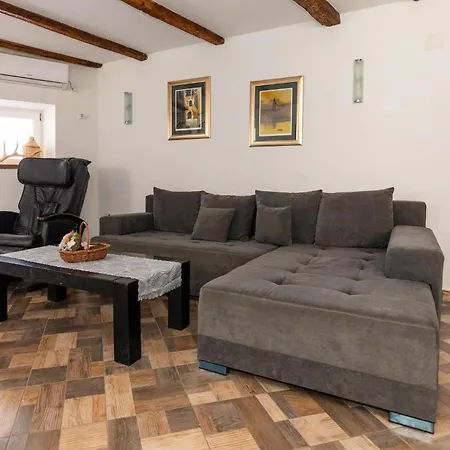 Tatil Evi Amazing In With Kitchen Opuzen (Dubrovnik-Neretva)